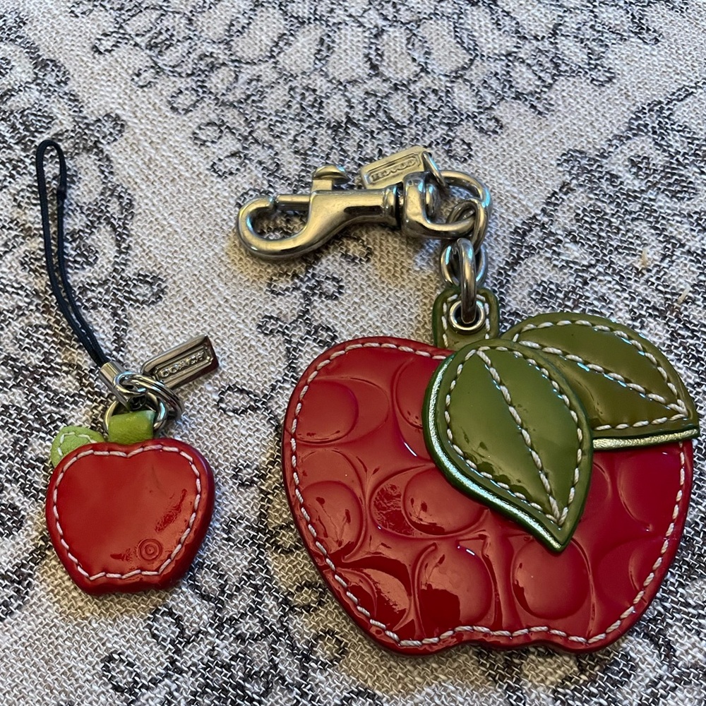 COACH Apple keyfob/charm - 2